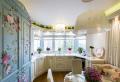 داخلی آشپزخانه با یک پنجره خلیج - بررسی و عکس