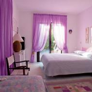 Необычная спальня: сиреневая фантазия для комнаты сна